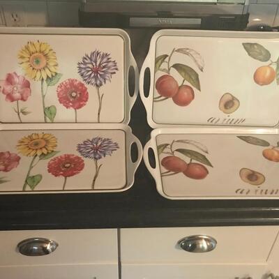 VILLEROY & BOCH MELLAMINE  FLORAL & FRUIT SERVING TRAYS