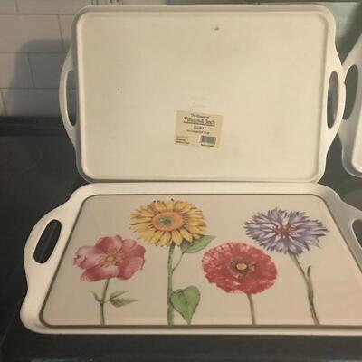 VILLEROY & BOCH MELLAMINE  FLORAL & FRUIT SERVING TRAYS