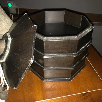 WOOD DECO BOX W/TASSEL