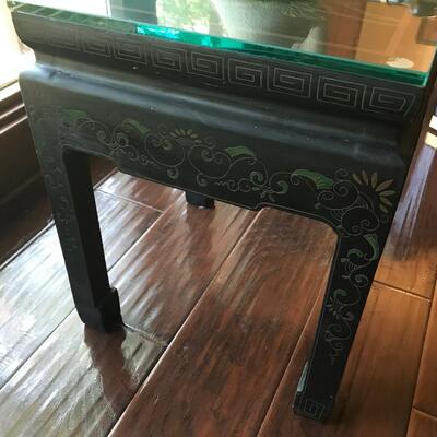 CHINOISERIE ROSES/BLACK LAQUER GLASS TOP SIDE TABLE
