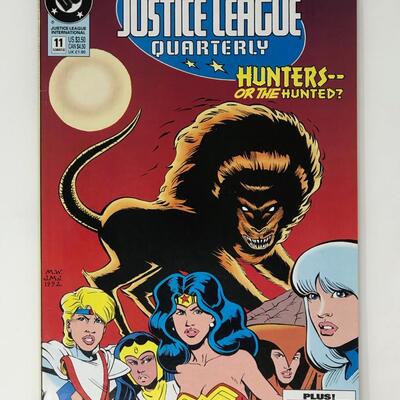 DC, JUSTICE LEAGUE INTERNATIONAL 11 QUARTERLY HUNTERS R THE HUNTED 