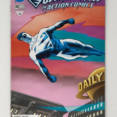 DC, JUSTICE LEAGUE INTERNATIONAL QUARTERLY 14 REUNION