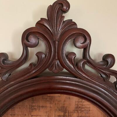 Lot 037:  Vintage Wooden Oval Ornate Carved Frame