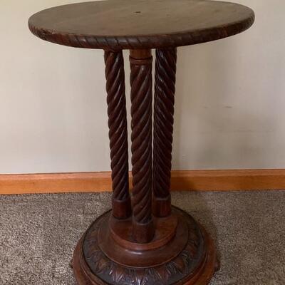 Lot004: Antique Hand Carved Stand/Table (Artists History Included)
