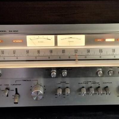 Lot #126  Pioneer Receiver model SX-950 - works