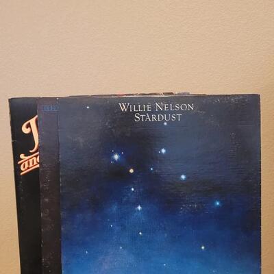 Lot 194: (3) Vintage Willie Nelson Vinyl LP's