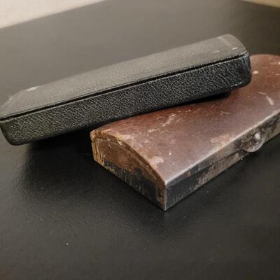 Lot 202: Vintage Travel Razors with Original Cases