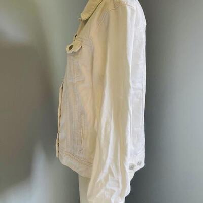 LOT 185  WHITE DENIM JACKET 