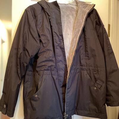 Lot 99- Womenâ€™s Coats 