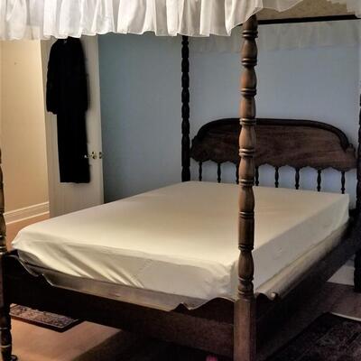 Lot #144 Vintage Curved Canopy Four Poster Bed - Tempur Pedic mattress - QUEEN