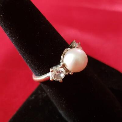 Sterling silver pearl and diamond ring size 7 natural pearl and diamond 