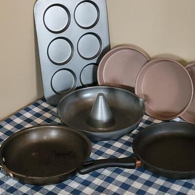 Lot 215:Skillets & Baking Lot C