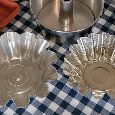Lot 227: Baking Lot G