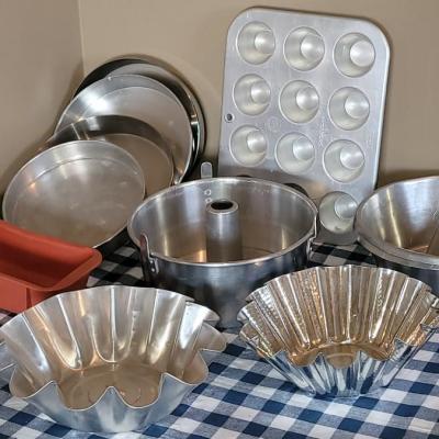 Lot 227: Baking Lot G