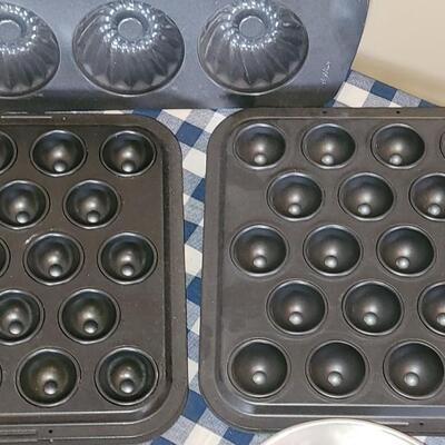 Lot 229: Baking Lot H