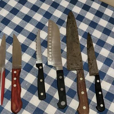 Lot 232: Knife Lot
