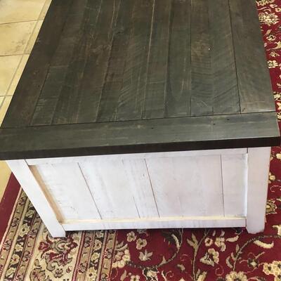 Adorable coffee table with barn doors