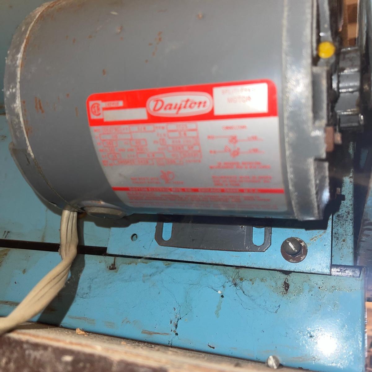 Lot 85 Lortone Lapidary Saw