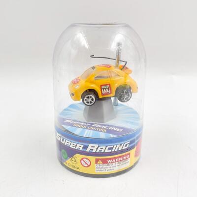 GOLD LIGHT SUPER RACING RADIO CONTROL CAR