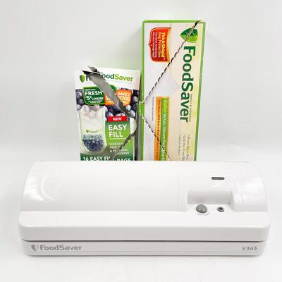 FOODSAVER V365 VACUUM SEALER & BAGS