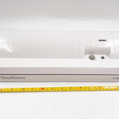 FOODSAVER V365 VACUUM SEALER & BAGS