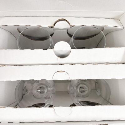 NEW! WHITE WINE GLASSES (4)