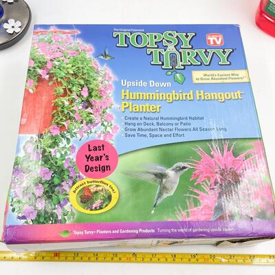 HUMMINGBIRD PLANTER AND FEEDER LOT