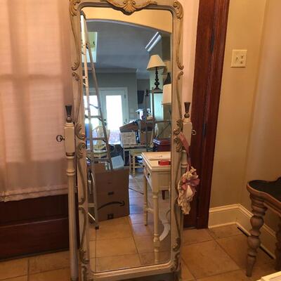 Gorgeous full body swing mirror