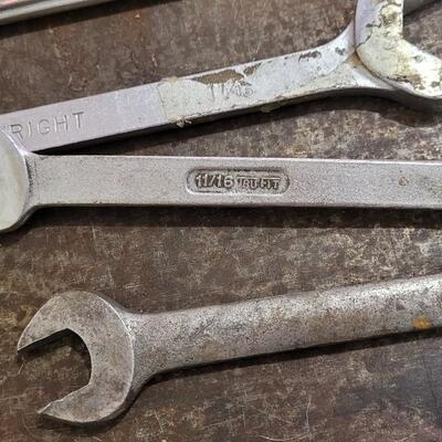 Lot 244: Assorted Vintage Wrenches LOT D