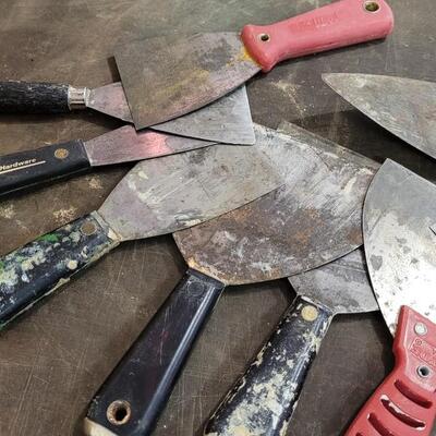 Lot 248: Assortment of Vintage Paint Scraper Tools 