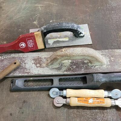 Lot 249: Large Assortment of Painting Home Tools 