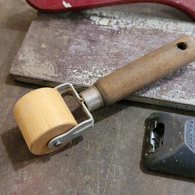 Lot 249: Large Assortment of Painting Home Tools 