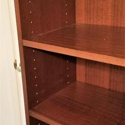 Lot #162  5 Shelf Bookcase - adjustable shelves