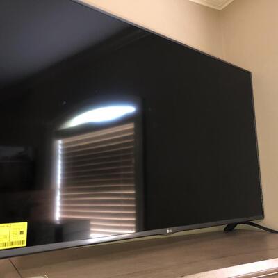 New LG 54â€ television 