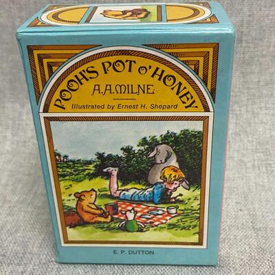 Pooh's Pot o'Honey 4 Miniature Book Box Set 