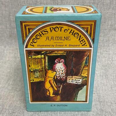 Pooh's Pot o'Honey 4 Miniature Book Box Set 