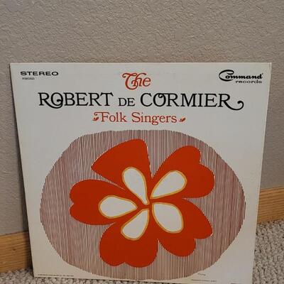 Lot 263: (5) Vintage Assorted Vinyl Records LOT D