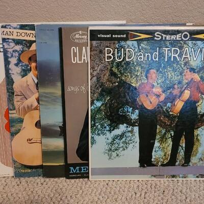 Lot 263: (5) Vintage Assorted Vinyl Records LOT D
