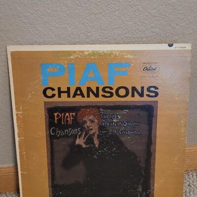 Lot 264: (6) Assorted Vintage Vinyl Records LOT E
