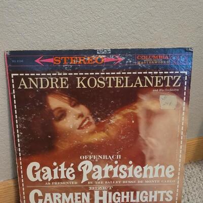 Lot 264: (6) Assorted Vintage Vinyl Records LOT E