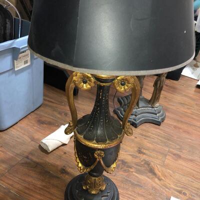 Vintage looking black lamp