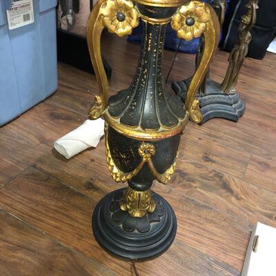 Vintage looking black lamp