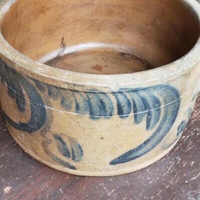 Stoneware cake crock pot 