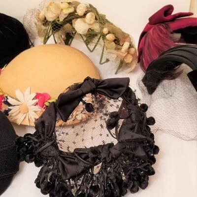 Lot #164   Lot of vintage ladies hats - so cute!