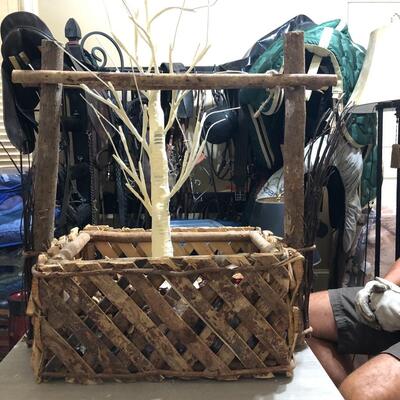 Decorative basket piece