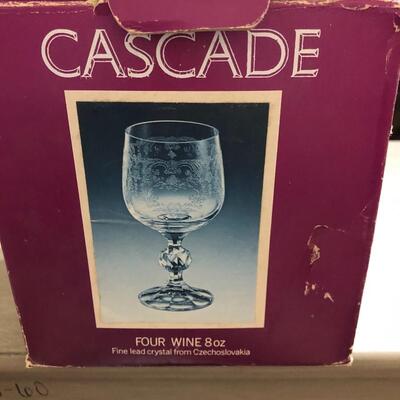 Cascade 8 oz Czech wine glasses-4 count