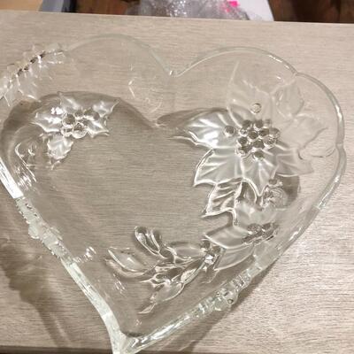 Mikasa holiday bloom crystal candy dish
