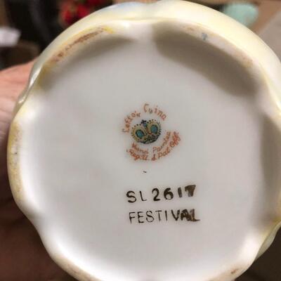 Vintage Lefton China sugar bowl