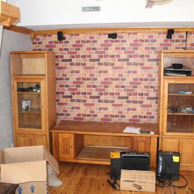 Oak Stereo & TV Pair of Thornwood Cabinets, with unmarked center cabinet.
