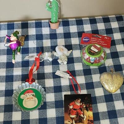 Lot 278: Christmas Ornament Lot